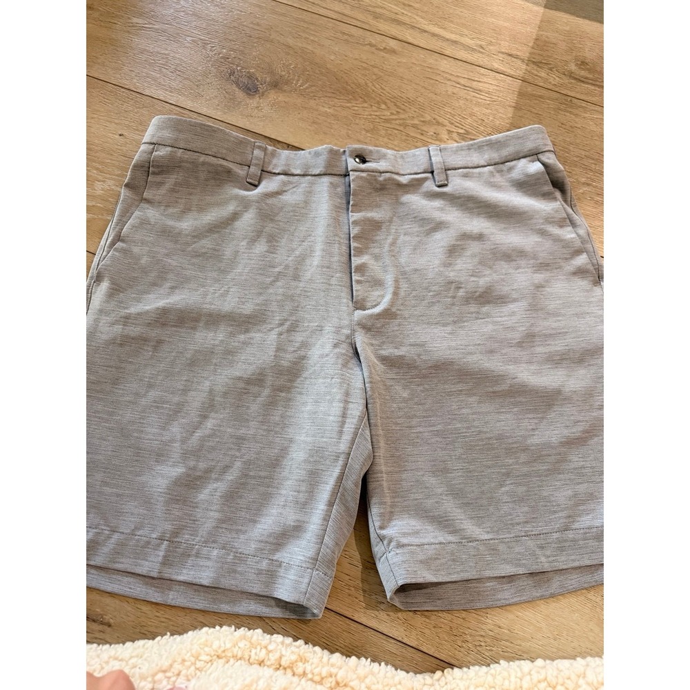 Men's Callaway golf shorts size 40